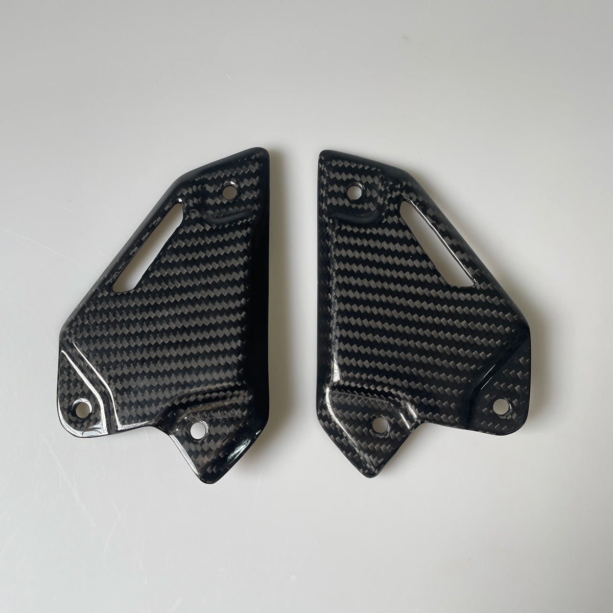 Z900 Carbon Fiber Motorcycle Accessories Footrest Heel Guard Cover for KAWASAKI Z900 2017-2023 Rearsets Foot Rest Peg Protector