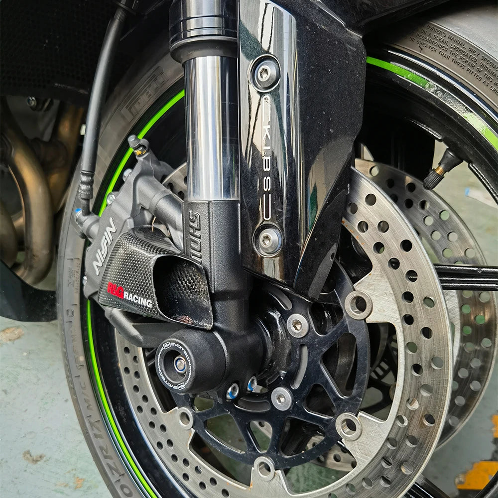 Suitable for Kawasaki ZX6R Motorcycle Modification Front Brake Air Guide Radiator Carbon Fiber Caliper Heat Dissipation