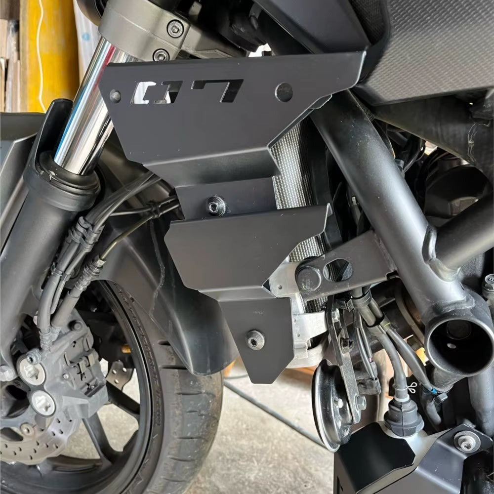 Side Radiator Grille Cover Guard Protector for Yamaha MT07 MT-07 FZ07 FZ-07 2013 -2015 2016 2017 2018 2019 2020 2021 2022 2023
